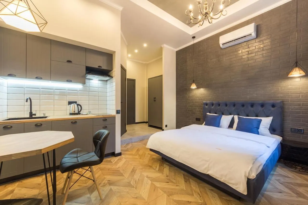 Loft Design Apartments Near Maidan Kyiv 0*,